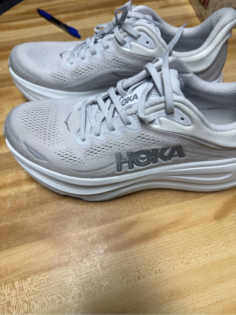 Hoka Women's White/Light Gray Cushioned Running Sneakers Bondi 9